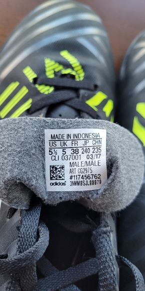 Men's Indoor Soccer Shoes - Picture 4 of 5